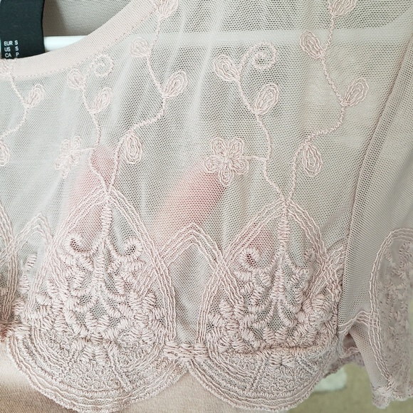 blush lace tee - Picture 3 of 4